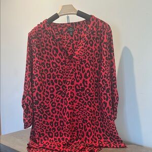 Worthington Red and Black Graphic 3/4 Sleeve Blouse